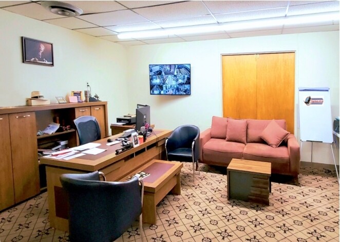 More Photos Of 707 Commercial Ave, Carlstadt Warehouse For Lease