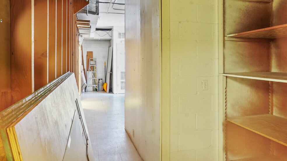 More Photos Of 716 E Main St, Othello Storefront Retail Office For Sale