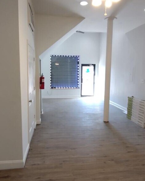 More Photos Of 4359-4363 N 9th St, Philadelphia Storefront Retail Office For Lease
