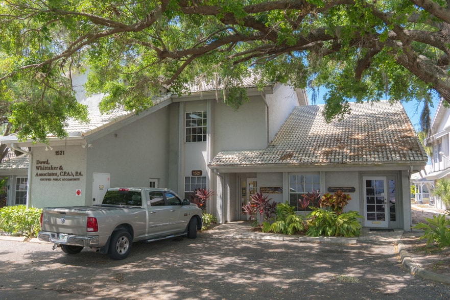 More Photos Of 1521-1525 Tamiami Trl S, Venice Office For Sale