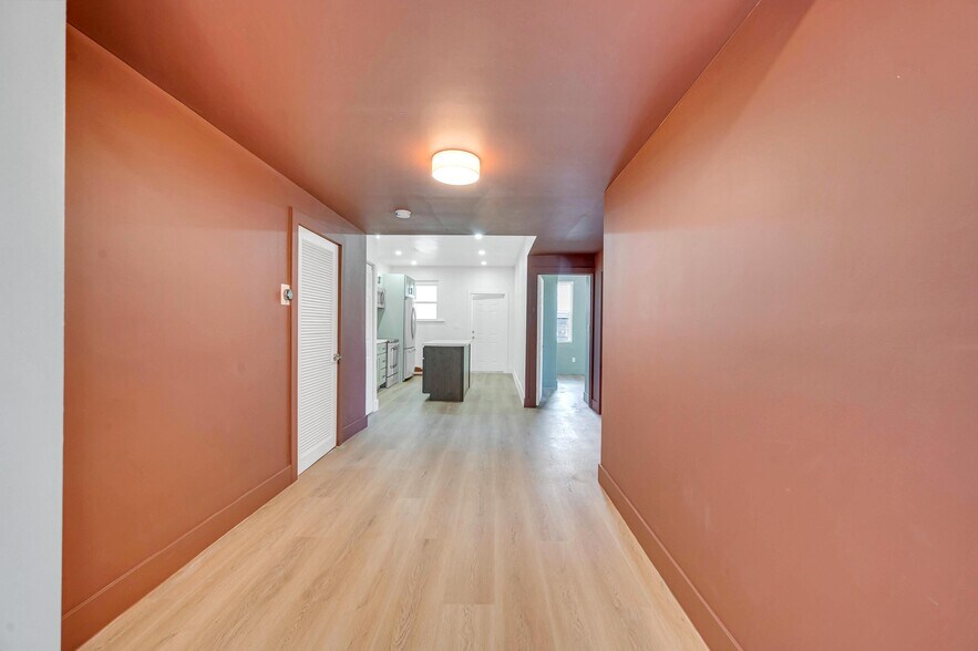 More Photos Of 893 NE 81st St, Miami Apartments For Sale