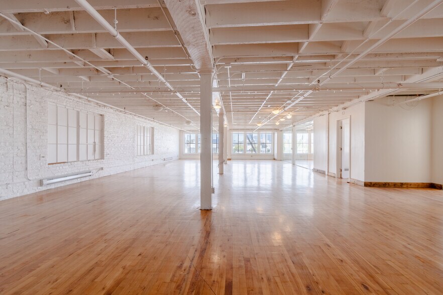 More Photos Of 2973 16th St, San Francisco Office For Lease