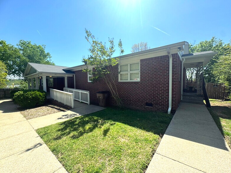 More Photos Of 409 Welshwood Dr, Nashville Medical For Lease