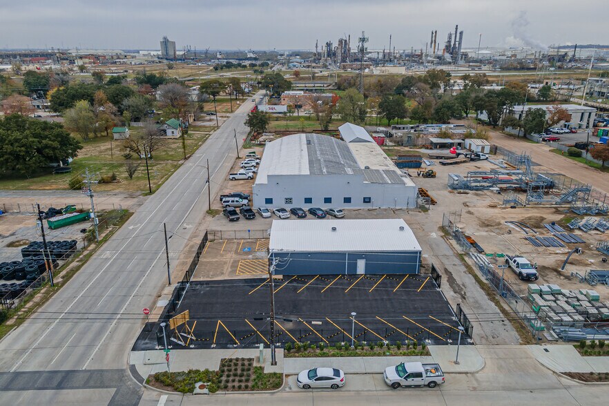 More Photos Of 104 N Shaver St, Pasadena Industrial For Lease