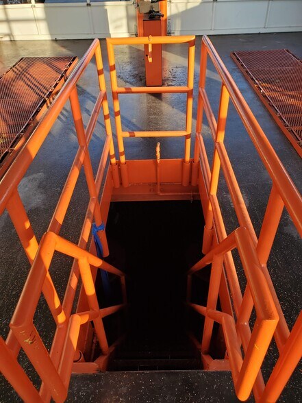 More Photos Of 1307 N Detroit St, Xenia Auto Repair For Sale