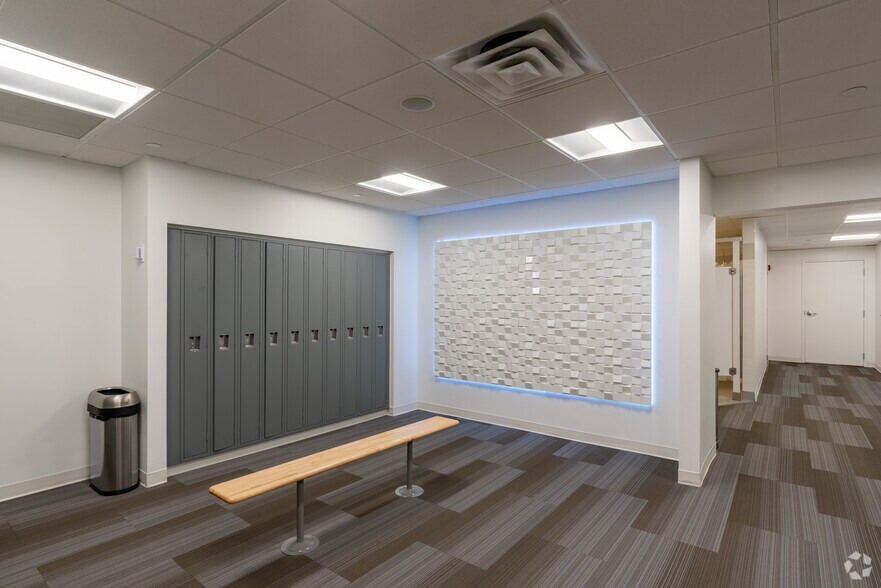 More Photos Of 1950 Innovation Way, Libertyville Office For Lease