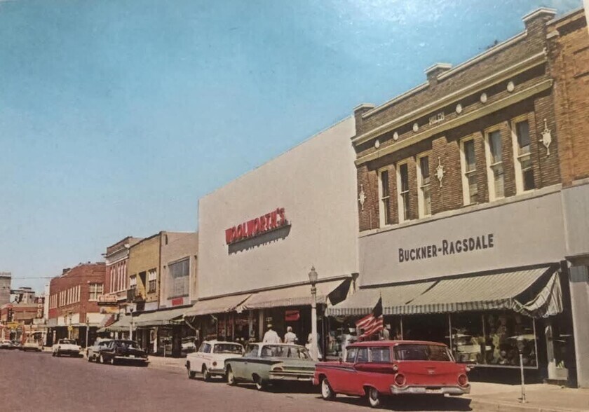 More Photos Of 124 E Front St, Sikeston Flex For Sale