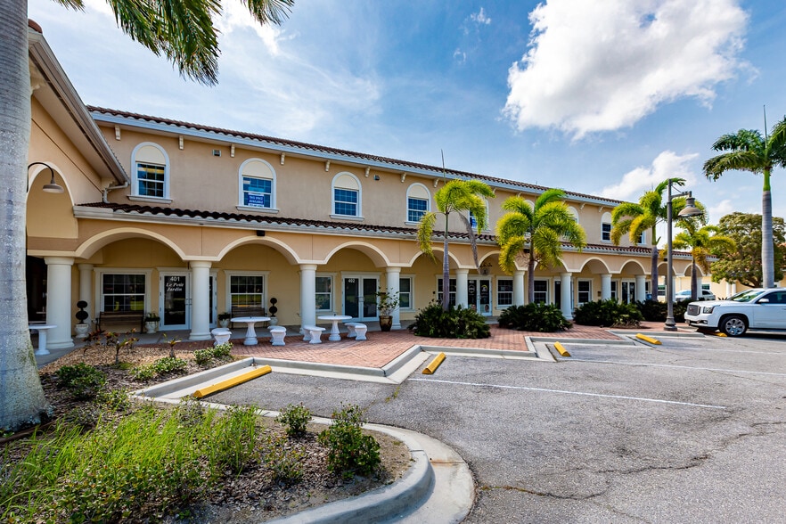 More Photos Of 1500 E Venice Ave, Venice Office For Sale