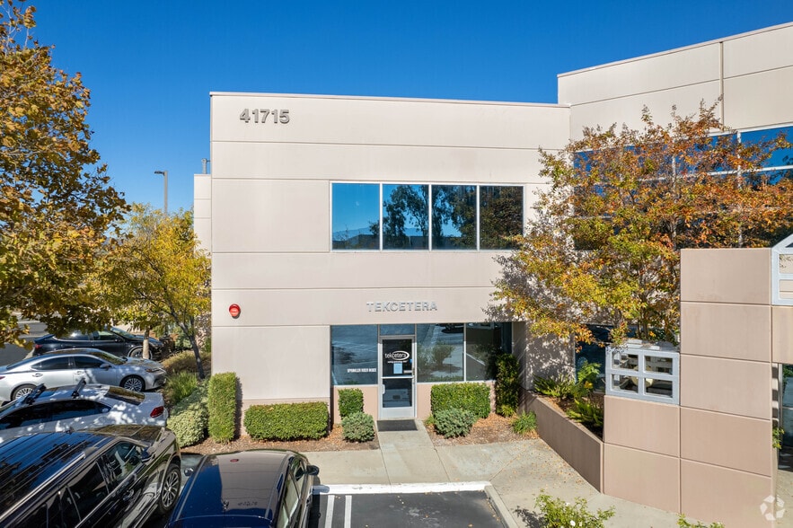 More Photos Of 41661 Enterprise Cir N, Temecula Unknown For Lease