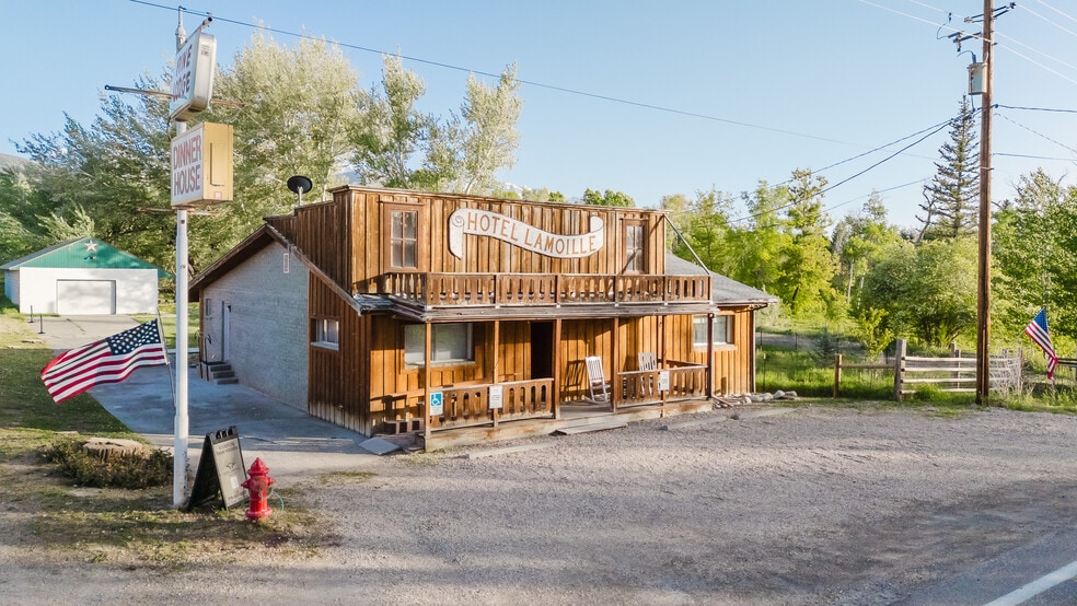More Photos Of 925 Lamoille Hwy, Lamoille Hotel For Sale
