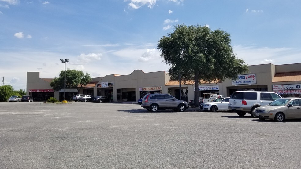 More Photos Of 4400-4424 Walzem Rd, San Antonio Unknown For Lease
