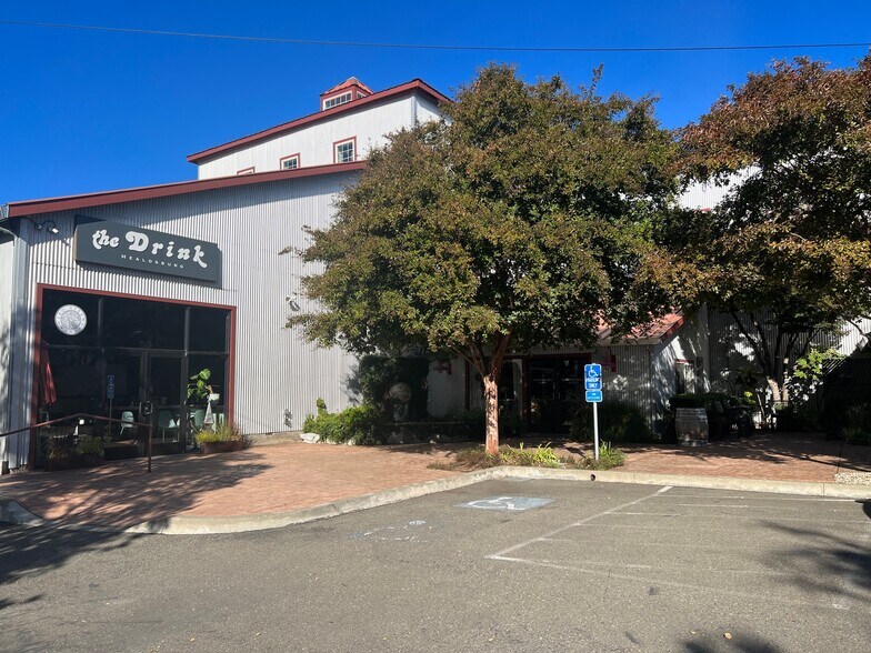 More Photos Of 53-61 Front St, Healdsburg General Retail For Lease