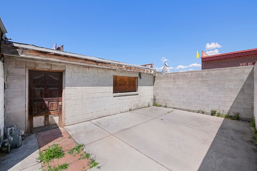 More Photos Of 3329 S Sue St, South Salt Lake Storefront Retail Office For Sale