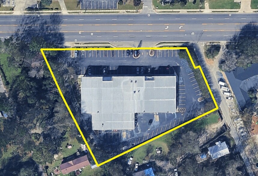 More Photos Of 1407 W Hill Ave, Valdosta Storefront For Lease
