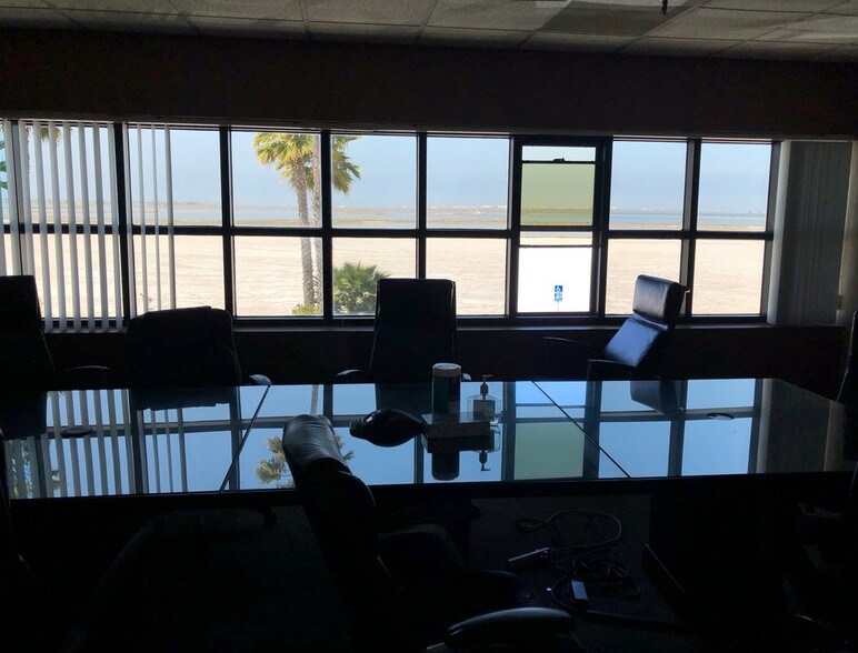 More Photos Of 1120 Bay Blvd, Chula Vista Unknown For Lease