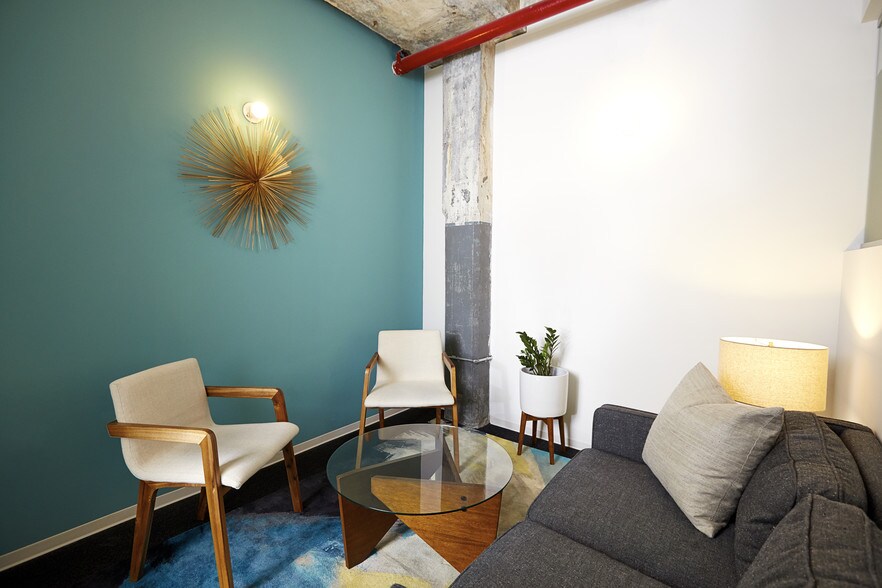More Photos Of 33 Nassau Ave, Brooklyn Coworking Space