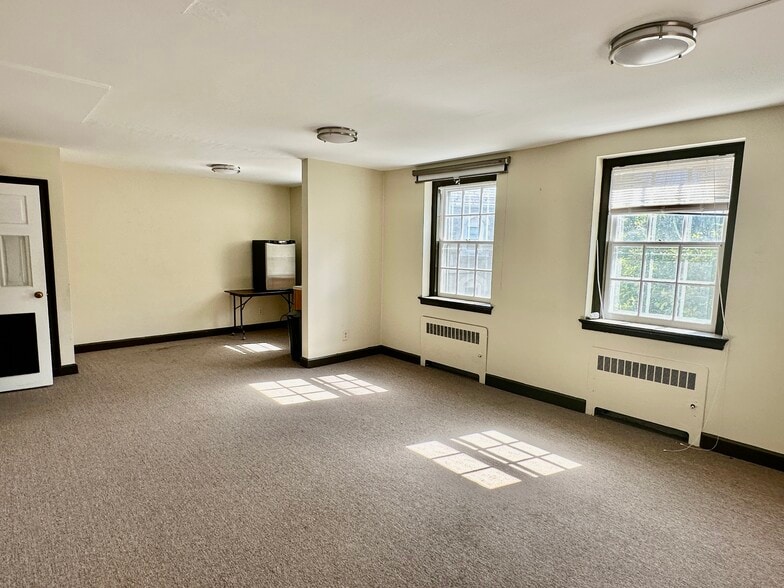 More Photos Of 600 Cooks Ln, Baltimore Religious Facility For Sale