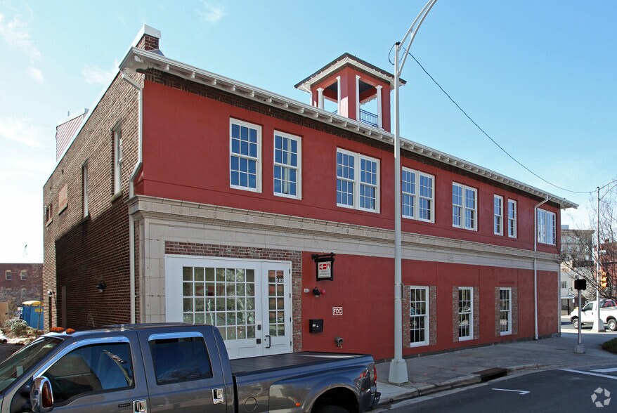 More Photos Of 200-208 N Mangum St, Durham Unknown For Lease