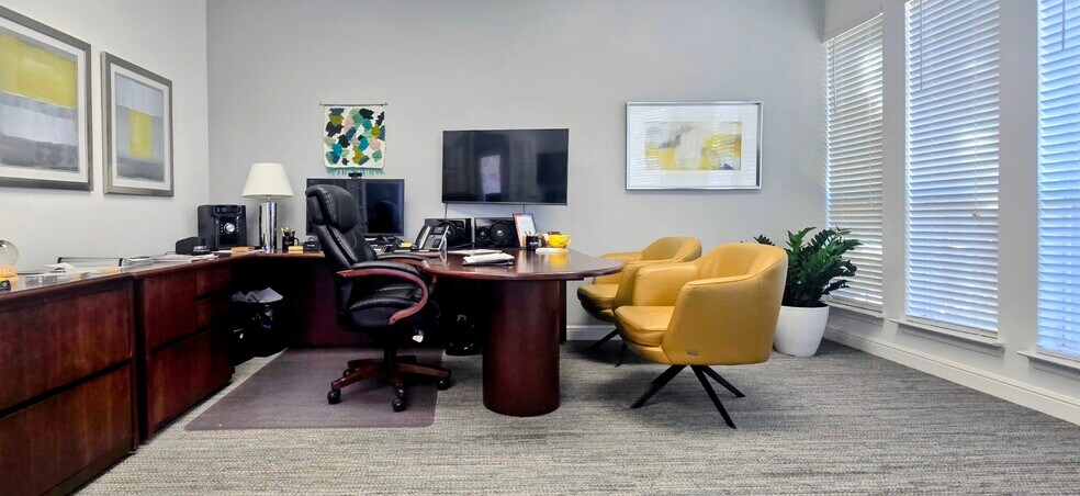 More Photos Of 1205 Bent Oaks Ct, Denton Office For Sale