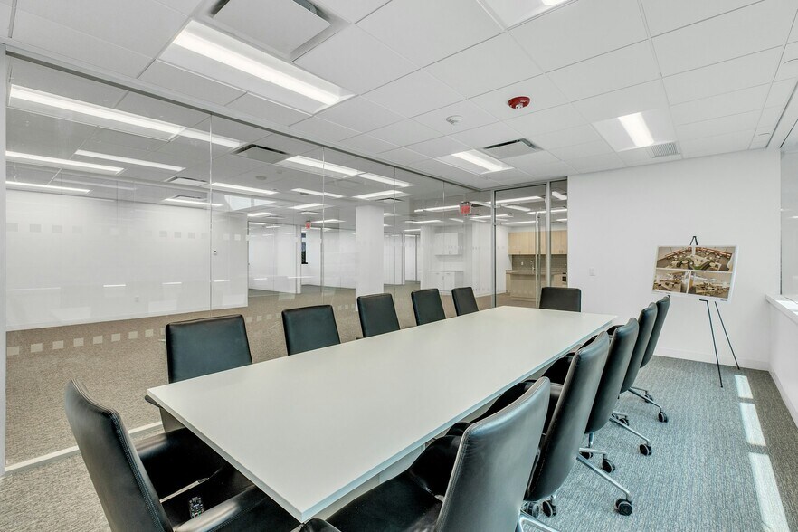 More Photos Of 1000 Woodbury Rd, Woodbury Office For Lease