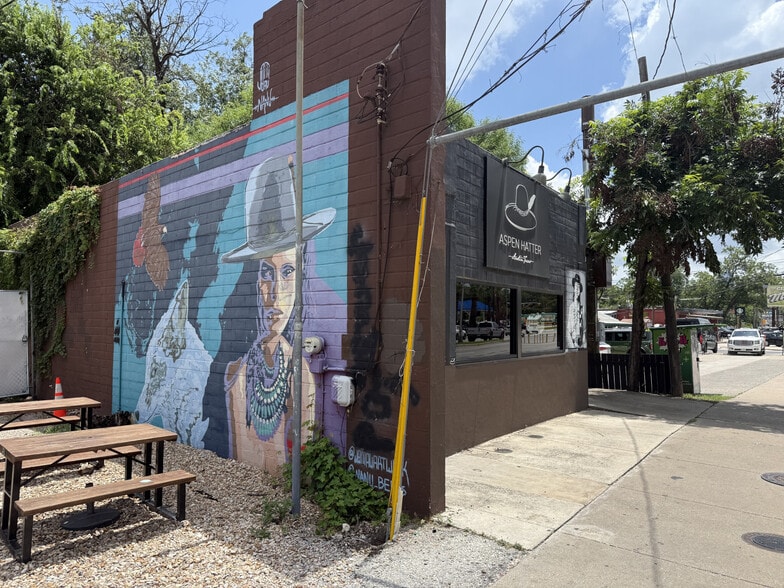 More Photos Of 1410 Barton Springs Rd, Austin Freestanding For Sale