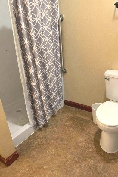 More Photos Of 1806 E Lincoln Ave, Montevideo Apartments For Sale