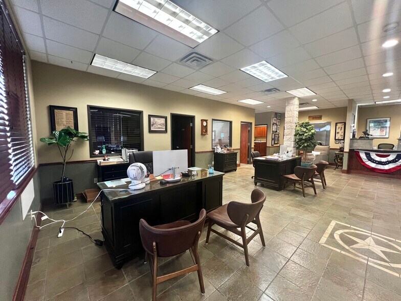 More Photos Of 661 W Central Texas Expy, Harker Heights Office For Lease