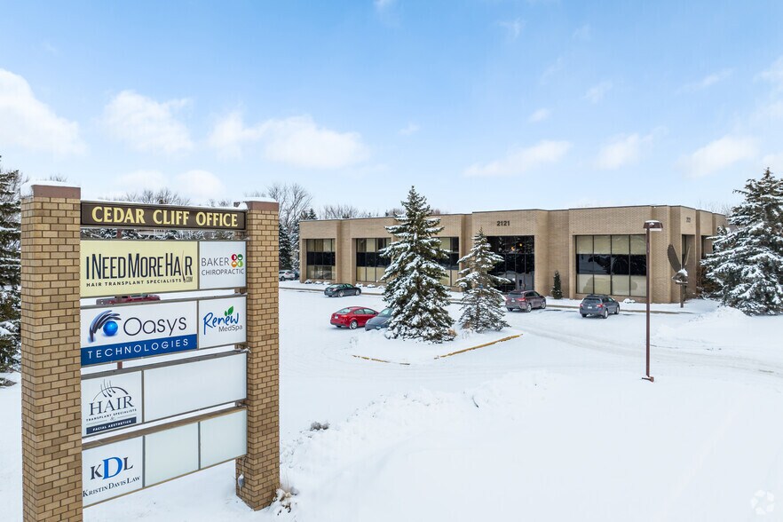 More Photos Of 2121 Cliff Dr, Eagan Medical For Lease