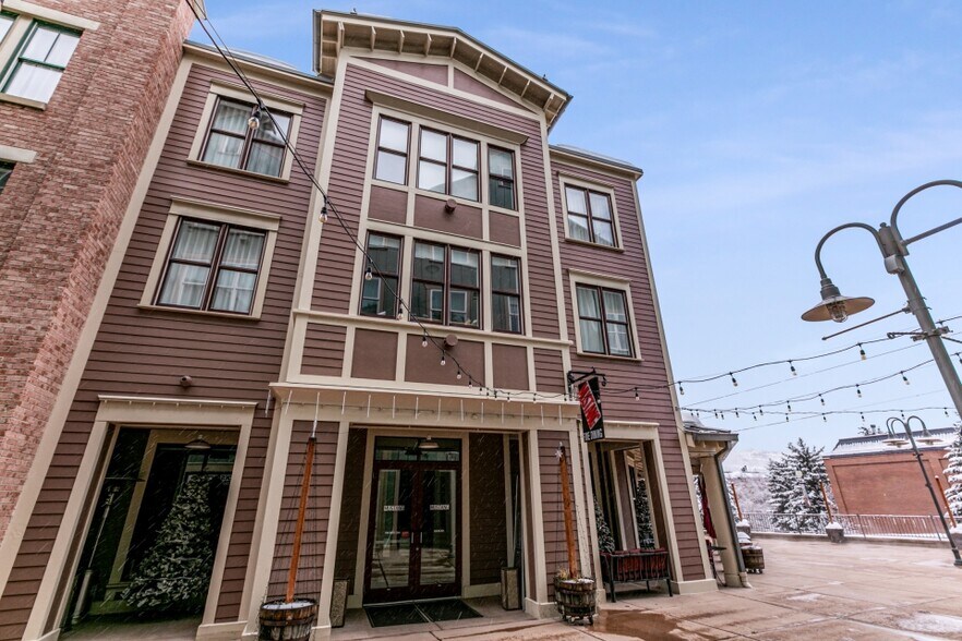 More Photos Of 890 Main St, Park City Apartments For Sale