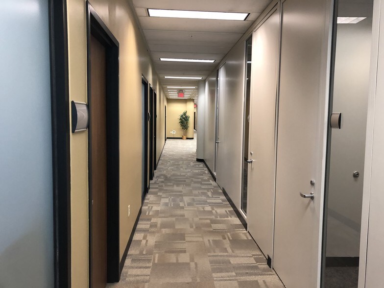 More Photos Of 101 Yorkshire Blvd, Lexington Office For Lease