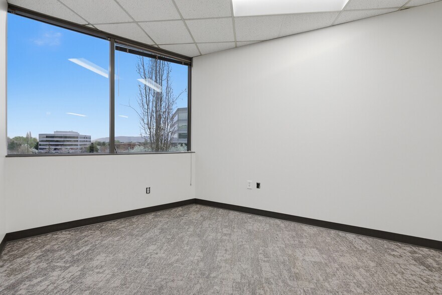 More Photos Of 6995 S Union Park Ctr, Midvale Office For Lease