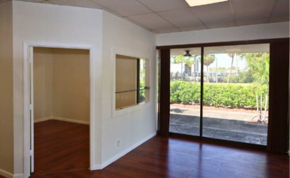 More Photos Of 1249-1263 10th St, Lake Park Storefront For Lease