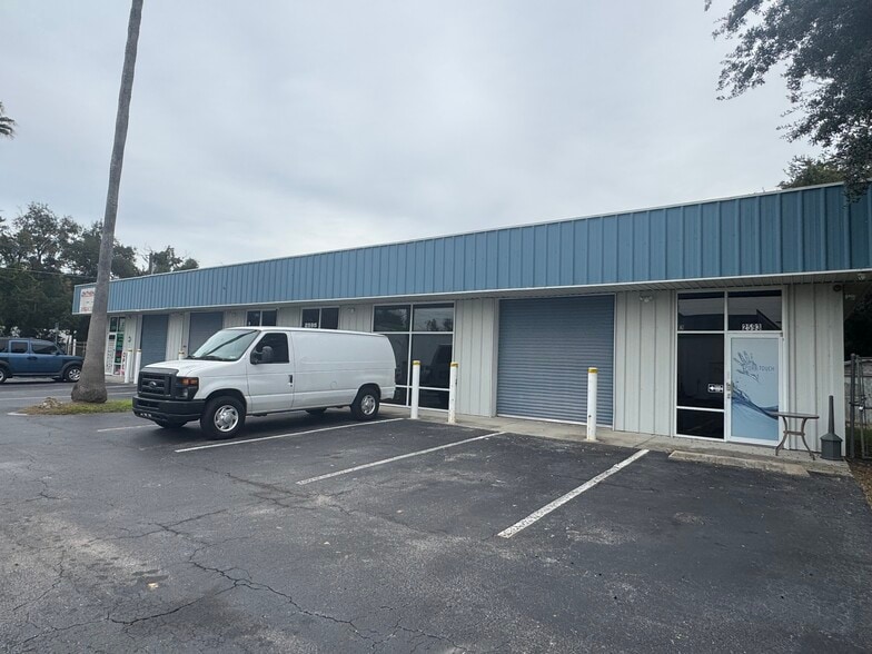 More Photos Of 2583 N Orange Blossom Trl, Kissimmee Storefront For Lease