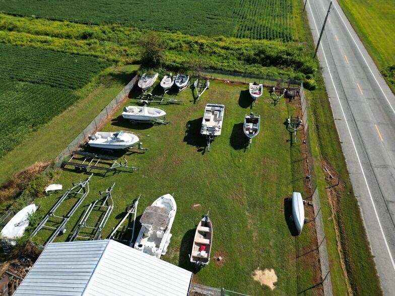 More Photos Of 1 Commerce Ln, Ridgely General Retail For Sale