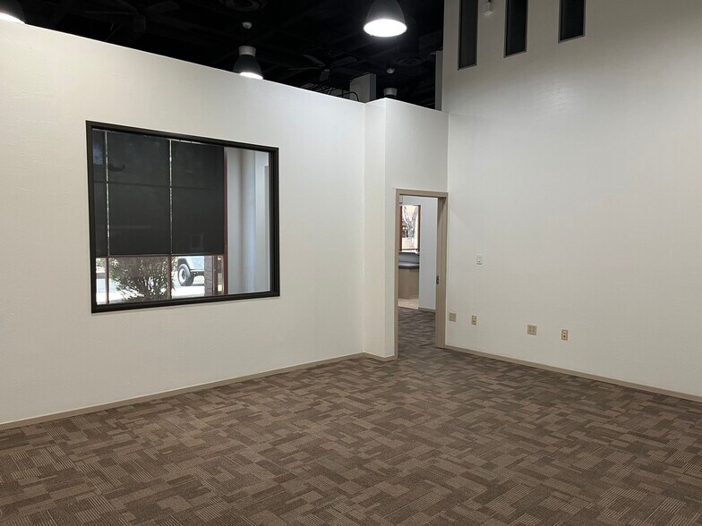 More Photos Of 4850 E Baseline Rd, Mesa Coworking Space