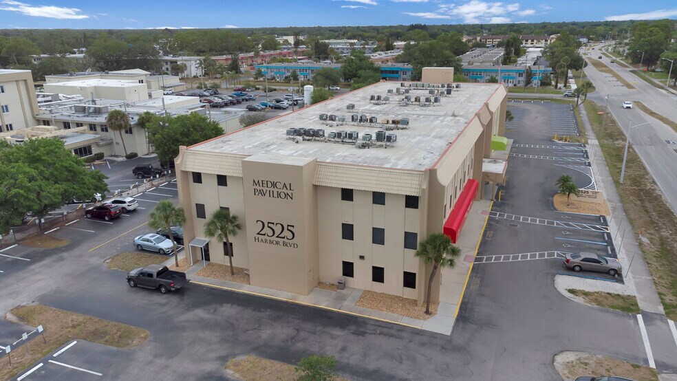 More Photos Of 2525 Harbor Blvd, Port Charlotte Medical For Lease