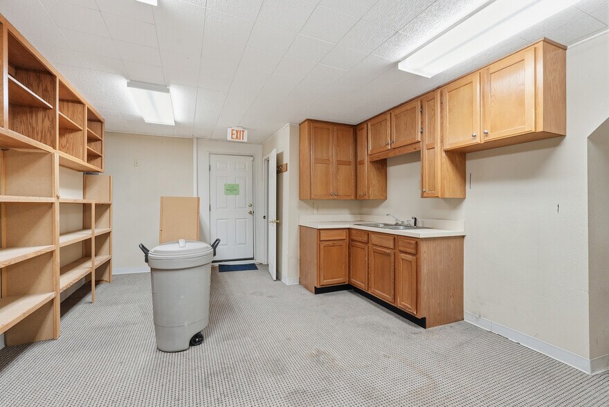 More Photos Of 1016 Van Ronkle St, Conway General Retail For Sale