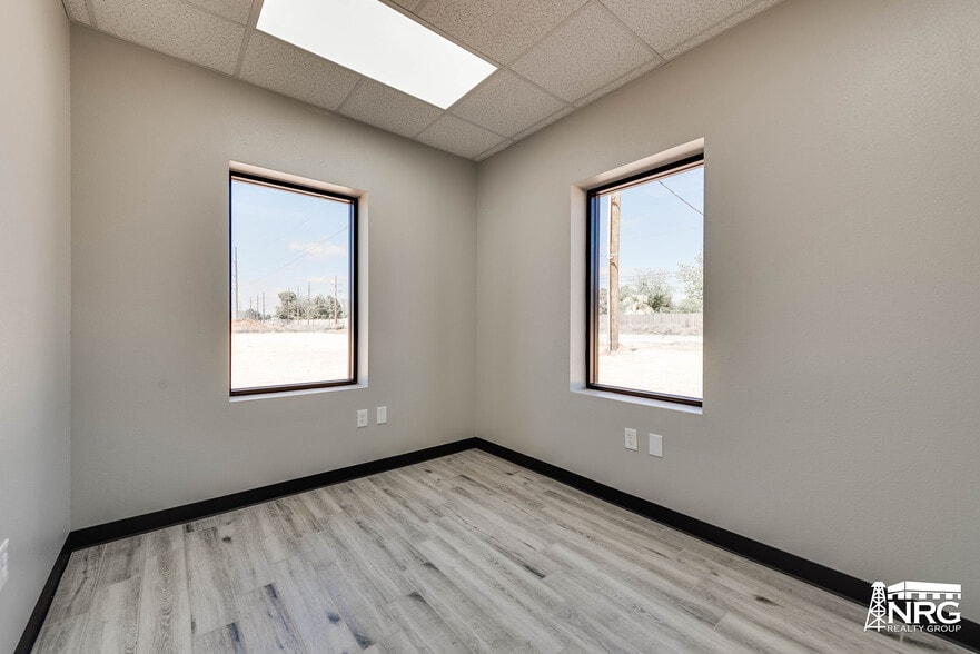 More Photos Of 5522 S County Road 1160, Midland Warehouse For Sale