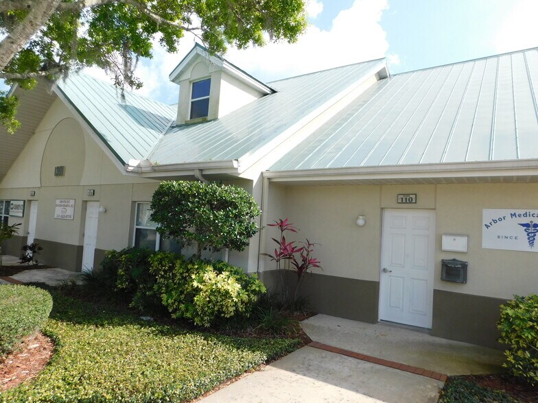 More Photos Of 1301 W Eau Gallie Blvd, Melbourne Office For Lease