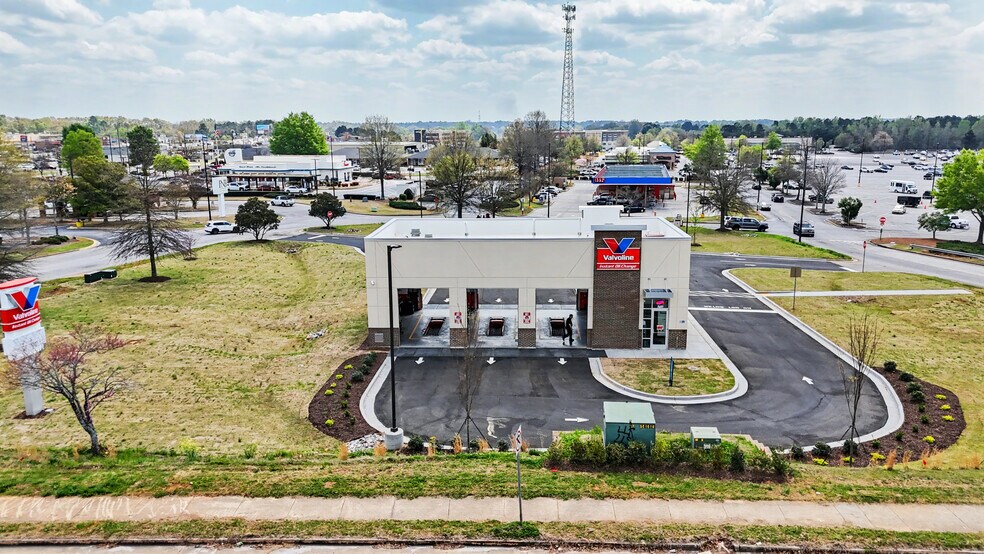 Primary Photo Of 1512 W McIntosh Rd, Griffin Auto Repair For Sale