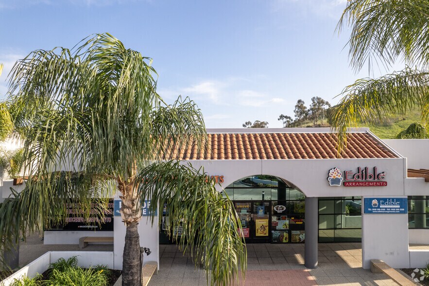 More Photos Of 29821 Aventura, Rancho Santa Margarita Storefront For Lease