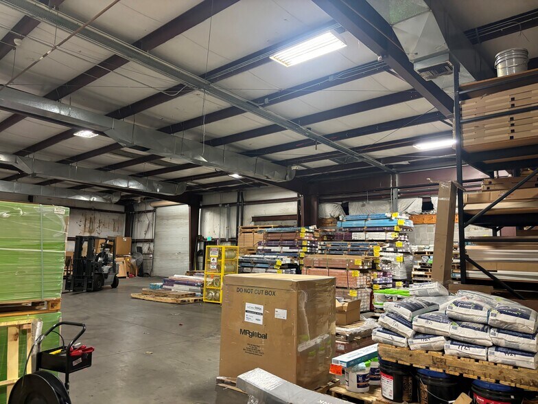 More Photos Of 2120 S 7th St, Phoenix Warehouse For Lease