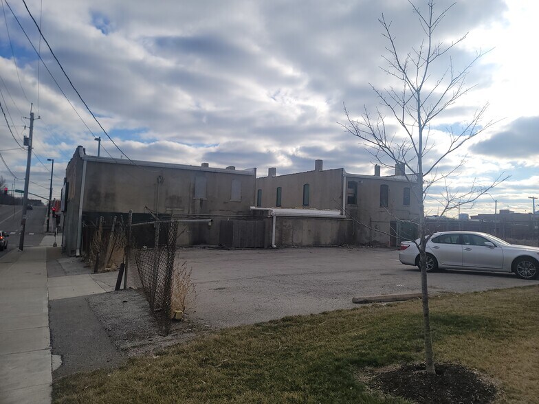 More Photos Of 2522 E Truman Rd, Kansas City Storefront For Lease