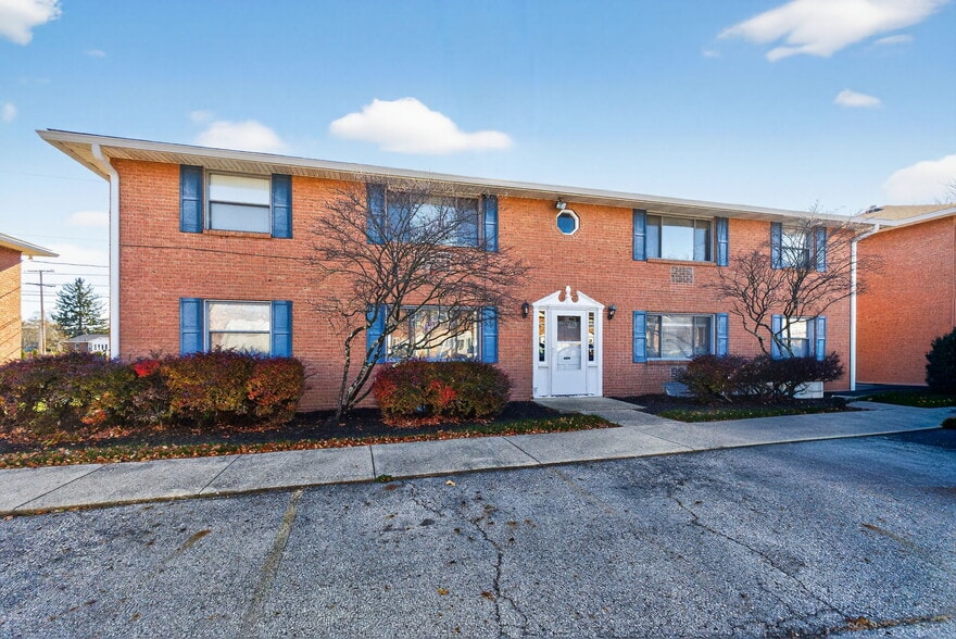 More Photos Of 1025 Folkestone Rd, Columbus Apartments For Sale