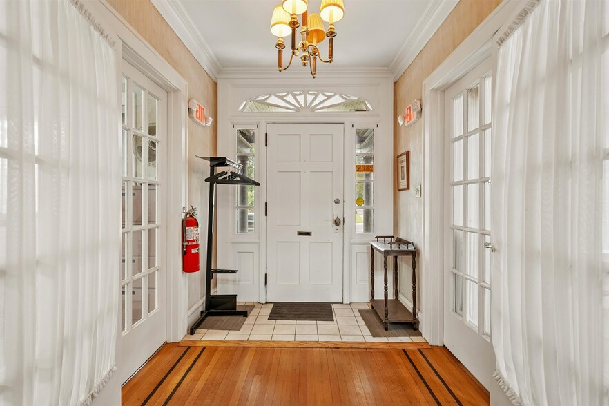 More Photos Of 214 N Main St, North Wales Office Residential For Sale