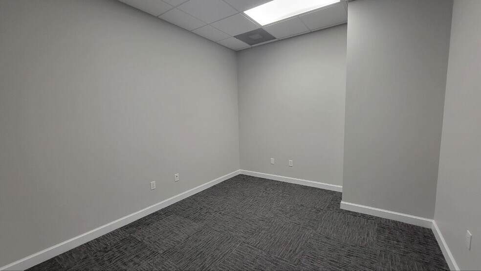 More Photos Of 121-189 S Orange Ave, Orlando Office Residential For Lease
