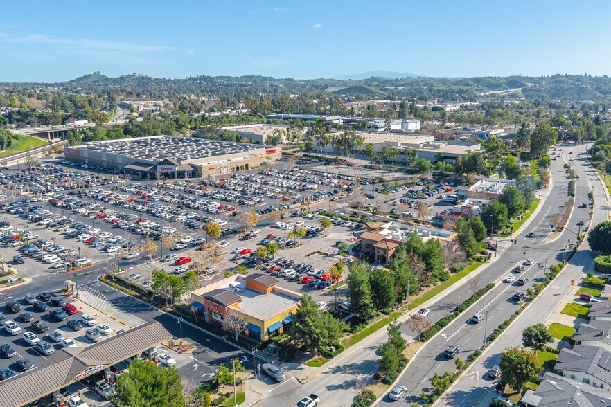 More Photos Of 582 N Lone Hill Ave, San Dimas Restaurant For Sale