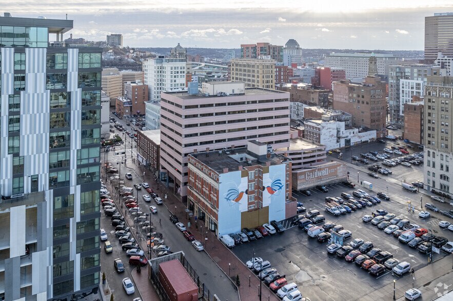 More Photos Of 125 E Court St, Cincinnati Office For Lease