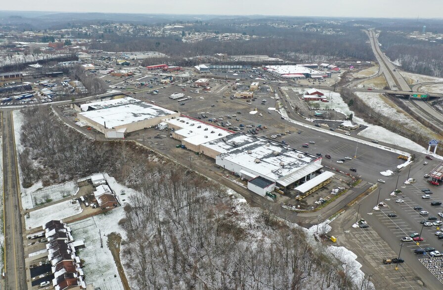 More Photos Of 539 Valley Dr, Oceana Storefront For Lease