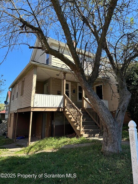 More Photos Of 433-439 Main Rd, Hanover Township General Retail For Sale